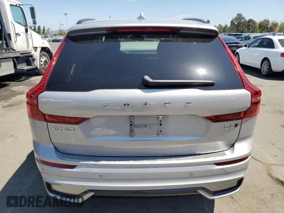 ✅ 2024 Volvo XC60 Core Dark Theme • VIN: YV4L12RK3R1835993 • Лот: 55053005. Опубликован ранее на Copart с пробегом 17 025 миль. Бесплатный доступ к архиву аукционных продаж из США и подробный отчёт об истории автомобиля на DreamBid. Изображение 6.