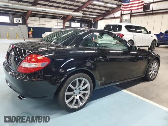 ✅ 2005 Mercedes-Benz SLK 230/320 • VIN: WDBWK56FX5F049285 • Lot: 73306494. Listed on Copart with 94,785 mi. Free auction sales archive from the USA and detailed vehicle history report at DreamBid. Image 3.