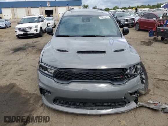 ✅ 2024 Dodge Durango GT Plus • VIN: 1C4RDJDG0RC138741 • Lot: 70255615. Wystawiony na Copart z przebiegiem 28 494 mil. Bezpłatny archiwum sprzedaży aukcyjnych z USA i szczegółowy raport historii pojazdu na DreamBid. Zdjęcie 5.