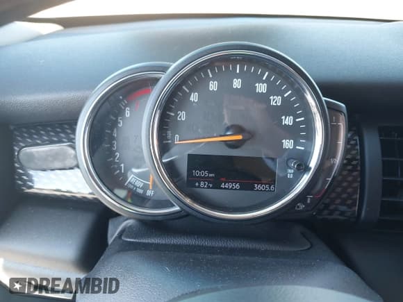 ✅ 2020 MINI Hardtop Cooper S • VIN: WMWXR5C04L2M82197 • Лот: 42267324. Опубликован ранее на IAAI с пробегом 44 956 миль. Бесплатный доступ к архиву аукционных продаж из США и подробный отчёт об истории автомобиля на DreamBid. Изображение 7.