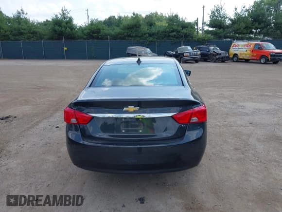 ✅ 2015 Chevrolet Impala LT • VIN: 2G1115SL2F9249672 • Lot: 43005096. Wystawiony na IAAI z przebiegiem 138 123 mil. Bezpłatny archiwum sprzedaży aukcyjnych z USA i szczegółowy raport historii pojazdu na DreamBid. Zdjęcie 16.