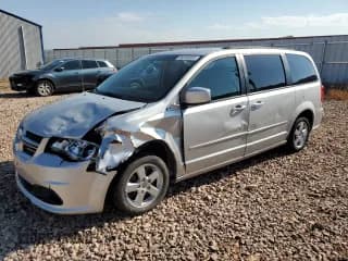✅ 2011 Dodge Grand Caravan Mainstreet • VIN: 2D4RN3DGXBR668885 • Лот: 68540655. Опубликован ранее на Copart с пробегом 102 621 миль. Бесплатный доступ к архиву аукционных продаж из США и подробный отчёт об истории автомобиля на DreamBid. Изображение 1.