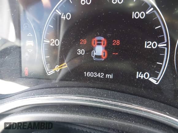 2018 Jeep Grand Cherokee Limited z VIN 1C4RJEBG7JC397430, wystawiony jako IAAI lot #43224051 z przebiegiem 160 342 mil mil oraz . Historia ofert i sprzedaży dostępna na DreamBid. Obrazek 15.