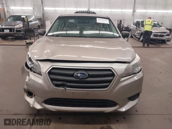 ✅ 2015 Subaru Legacy 2.5i • VIN: 4S3BNBA68F3020447 • Lot: 43270732. Wystawiony na IAAI z przebiegiem 116 563 mil. Bezpłatny archiwum sprzedaży aukcyjnych z USA i szczegółowy raport historii pojazdu na DreamBid. Zdjęcie 13.