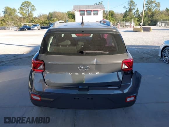 ✅ 2024 Hyundai Venue SEL • VIN: KMHRC8A36RU294494 • Lot: 41288400. Listed on IAAI with 54,668 mi. Free auction sales archive from the USA and detailed vehicle history report at DreamBid. Image 17.