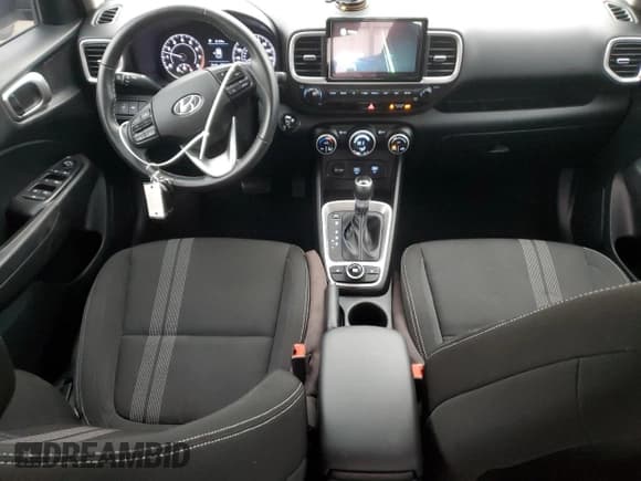 ✅ 2021 Hyundai Venue SEL • VIN: KMHRC8A39MU106897 • Lot: 41674925. Listed on Copart with 43,513 mi. Free auction sales archive from the USA and detailed vehicle history report at DreamBid. Image 8.