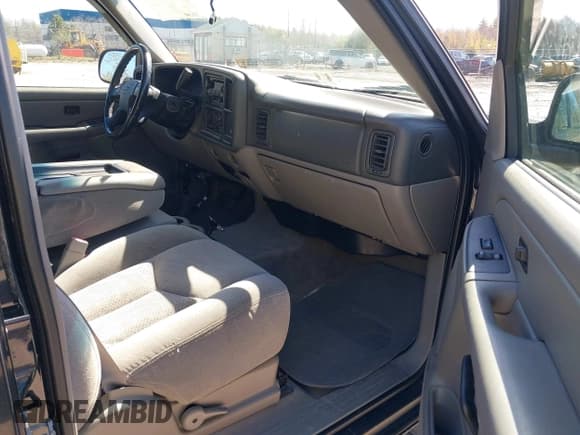 ✅ 2005 Chevrolet Suburban LT • VIN: 1GNFK16Z55J251296 • Лот: 42119068. Опубликован ранее на IAAI с пробегом 312 449 миль. Бесплатный доступ к архиву аукционных продаж из США и подробный отчёт об истории автомобиля на DreamBid. Изображение 5.