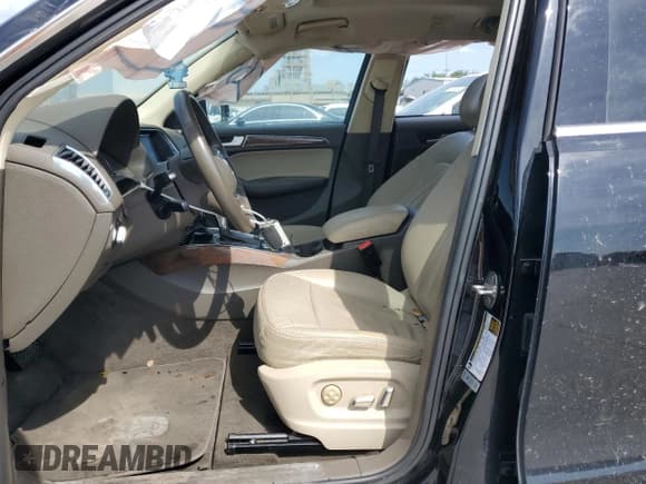 ✅ 2016 Audi Q5 Premium Plus • VIN: WA1L2AFP3GA141371 • Лот: 54384165. Опубликован ранее на Copart с пробегом 241 798 миль. Бесплатный доступ к архиву аукционных продаж из США и подробный отчёт об истории автомобиля на DreamBid. Изображение 7.