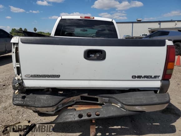 ✅ 1999 Chevrolet Silverado 1500 LS • VIN: 2GCEK19T8X1268490 • Лот: 73526794. Опубликован ранее на Copart с пробегом 266 346 миль. Бесплатный доступ к архиву аукционных продаж из США и подробный отчёт об истории автомобиля на DreamBid. Изображение 6.