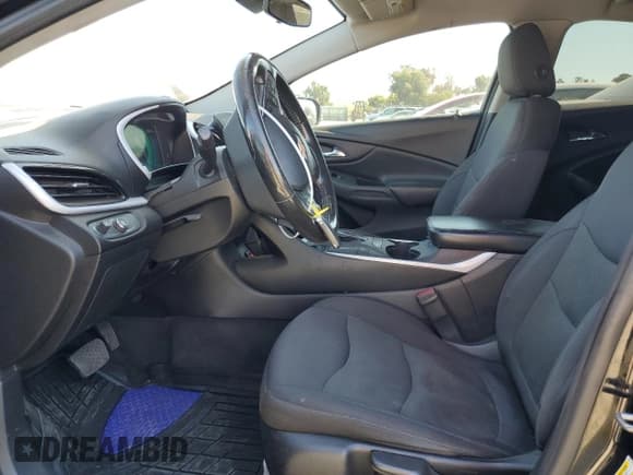 ✅ 2017 Chevrolet Volt LT • VIN: 1G1RC6S51HU196330 • Lot: 67930703. Wystawiony na Copart z przebiegiem 93 045 mil. Bezpłatny archiwum sprzedaży aukcyjnych z USA i szczegółowy raport historii pojazdu na DreamBid. Zdjęcie 7.