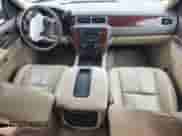 2010 Chevrolet Suburban LT z VIN 1GNUKJE3XAR134023, wystawiony jako Copart lot #72012285 z przebiegiem 262 677 mil mil oraz Nie do naprawy • Non repairable. Historia ofert i sprzedaży dostępna na DreamBid. Obrazek 8.