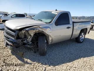 ✅ 2007 Chevrolet Silverado 1500 Work Truck • VIN: 1GCEC14X97Z612357 • Лот: 71553585. Опубликован ранее на Copart с пробегом 182 324 миль. Бесплатный доступ к архиву аукционных продаж из США и подробный отчёт об истории автомобиля на DreamBid. Изображение 1.