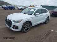 ✅ 2022 Audi Q5 S line Premium Plus • VIN: WA1EAAFY2N2014414 • Lot: 42069743. Wystawiony na IAAI z przebiegiem 44 654 mil. Bezpłatny archiwum sprzedaży aukcyjnych z USA i szczegółowy raport historii pojazdu na DreamBid. Zdjęcie 2.