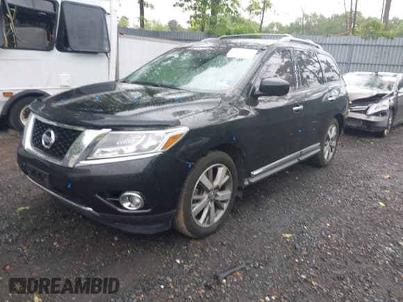 ✅ 2015 Nissan Pathfinder Platinum • VIN: 5N1AR2MM0FC683890 • Lot: 42306900. Listed on IAAI with 117,715 mi. Free auction sales archive from the USA and detailed vehicle history report at DreamBid. Image 2.
