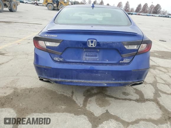 ✅ 2020 Honda Accord Sport • VIN: 1HGCV2E32LA004578 • Lot: 82005504. Wystawiony na Copart z przebiegiem 82 348 mil. Bezpłatny archiwum sprzedaży aukcyjnych z USA i szczegółowy raport historii pojazdu na DreamBid. Zdjęcie 6.