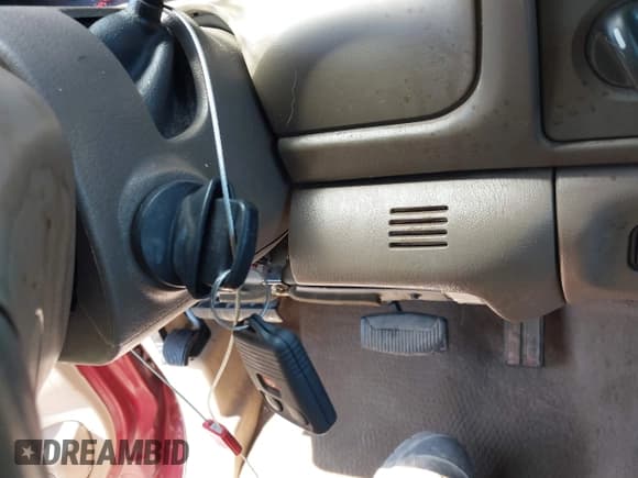 ✅ 2004 Ford Excursion Special Serv • VIN: 1FMNU41L04ED59282 • Лот: 42052784. Опубликован ранее на IAAI с пробегом 212 116 миль. Бесплатный доступ к архиву аукционных продаж из США и подробный отчёт об истории автомобиля на DreamBid. Изображение 11.