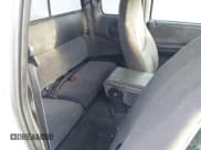 ✅ 1998 Dodge Dakota SLT • VIN: 1B7GG22X2WS519726 • Lot: 42003437. Wystawiony na IAAI z przebiegiem 213 998 mil. Bezpłatny archiwum sprzedaży aukcyjnych z USA i szczegółowy raport historii pojazdu na DreamBid. Zdjęcie 8.