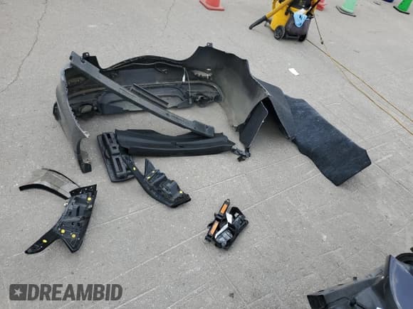 ✅ 2021 Nissan Maxima Platinum • VIN: 1N4AA6FVXMC503150 • Lot: 70108505. Wystawiony na Copart z przebiegiem 43 967 mil. Bezpłatny archiwum sprzedaży aukcyjnych z USA i szczegółowy raport historii pojazdu na DreamBid. Zdjęcie 12.