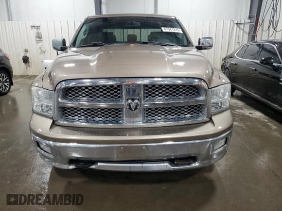 ✅ 2010 Dodge 1500 Laramie • VIN: 1D7RV1CT9AS120217 • Lot: 47941375. Wystawiony na Copart z przebiegiem 201 433 mil. Bezpłatny archiwum sprzedaży aukcyjnych z USA i szczegółowy raport historii pojazdu na DreamBid. Zdjęcie 5.