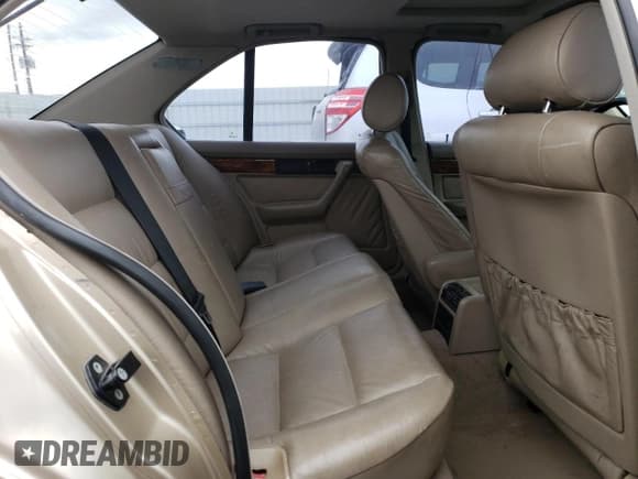 ✅ 1995 BMW 5 Series 525i • VIN: WBAHD6320SGK54628 • Lot: 44827655. Listed on Copart with 237,108 mi. Free auction sales archive from the USA and detailed vehicle history report at DreamBid. Image 10.