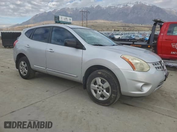 ✅ 2013 Nissan Rogue S • VIN: JN8AS5MV2DW612371 • Лот: 93984625. Опубликован ранее на Copart с пробегом 135 645 миль. Бесплатный доступ к архиву аукционных продаж из США и подробный отчёт об истории автомобиля на DreamBid. Изображение 4.