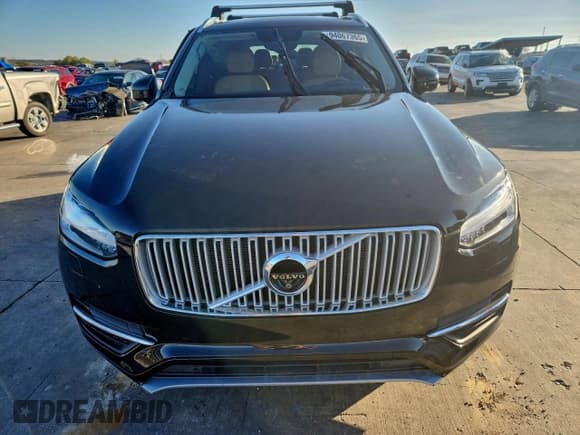 ✅ 2016 Volvo XC90 T6 Inscription • VIN: YV4A22PL6G1085499 • Lot: 94067365. Listed on Copart with 125,113 mi. Free auction sales archive from the USA and detailed vehicle history report at DreamBid. Image 5.