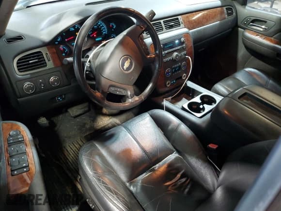 ✅ 2008 Chevrolet Silverado 1500 LTZ • VIN: 2GCFK13Y281141826 • Lot: 49313405. Listed on Copart with 165,992 mi. Free auction sales archive from the USA and detailed vehicle history report at DreamBid. Image 8.