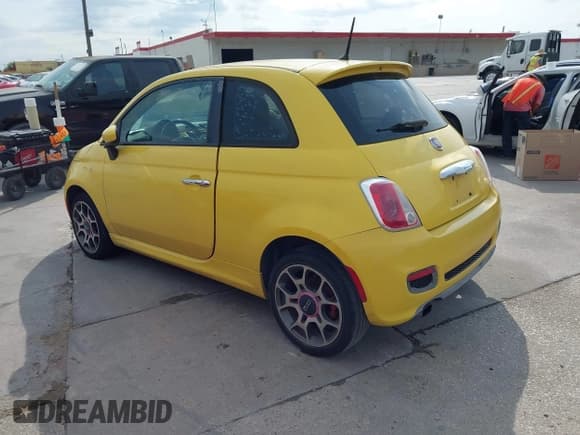 ✅ 2012 FIAT 500 Sport • VIN: 3C3CFFBR3CT109896 • Lot: 43531463. Wystawiony na IAAI z przebiegiem 133 522 mil. Bezpłatny archiwum sprzedaży aukcyjnych z USA i szczegółowy raport historii pojazdu na DreamBid. Zdjęcie 3.