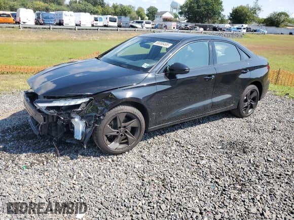 ✅ 2024 Audi A3 Premium • VIN: WAUGUDGY2RA121851 • Лот: 68086495. Опубликован ранее на Copart с пробегом 7 693 миль. Бесплатный доступ к архиву аукционных продаж из США и подробный отчёт об истории автомобиля на DreamBid. Изображение 1.