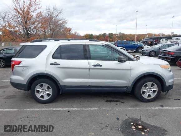 ✅ 2011 Ford Explorer • VIN: 1FMHK7B83BGA04803 • Lot: 43586234. Wystawiony na IAAI z przebiegiem 160 704 mil. Bezpłatny archiwum sprzedaży aukcyjnych z USA i szczegółowy raport historii pojazdu na DreamBid. Zdjęcie 13.