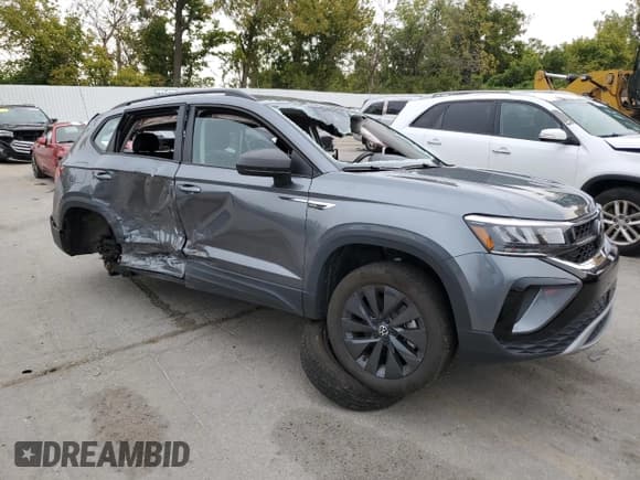 ✅ 2024 Volkswagen Taos S • VIN: 3VV5X7B26RM083969 • Lot: 81623025. Listed on Copart with 17,527 mi. Free auction sales archive from the USA and detailed vehicle history report at DreamBid. Image 4.