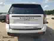 ✅ 2021 Chevrolet Suburban RST • VIN: 1GNSCEKDXMR353609 • Lot: 54239095. Wystawiony na Copart z przebiegiem 102 769 mil. Bezpłatny archiwum sprzedaży aukcyjnych z USA i szczegółowy raport historii pojazdu na DreamBid. Zdjęcie 6.