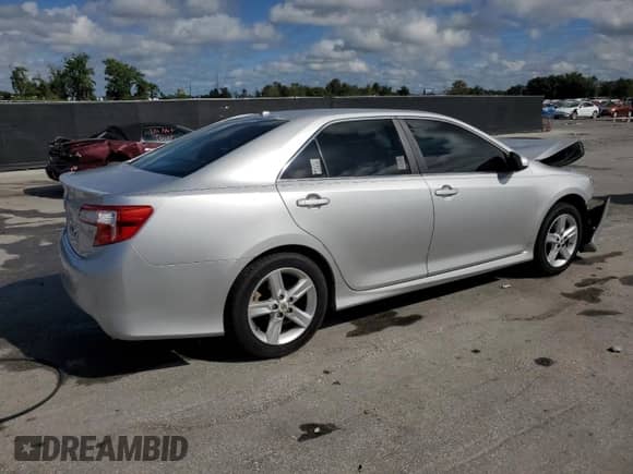 2012 Toyota Camry SE с VIN 4T1BF1FK9CU032427, выставлен на аукционе Copart как лот 87130155 с пробегом 309 212 миль миль и Списание • Salvage title. История ставок и продаж доступна на DreamBid. Изображение 3.