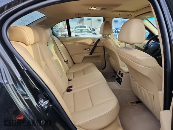 ✅ 2007 BMW 5 Series 525i • VIN: WBANE53587CK91882 • Lot: 89504445. Listed on Copart with 256,660 mi. Free auction sales archive from the USA and detailed vehicle history report at DreamBid. Image 10.