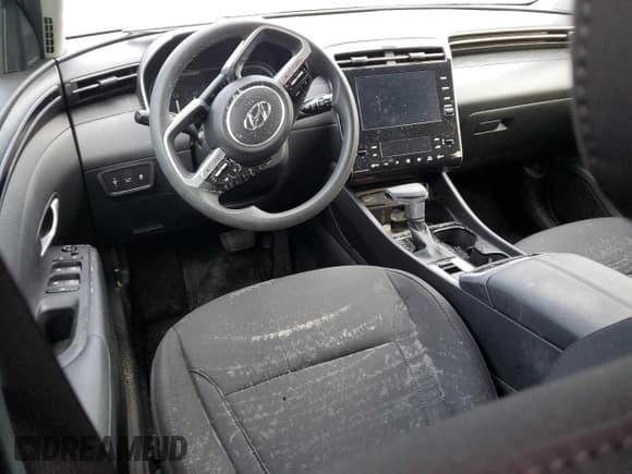 ✅ 2024 Hyundai Tucson SEL • VIN: 5NMJB3DE7RH392865 • Lot: 73822574. Wystawiony na Copart z przebiegiem Nie podano. Bezpłatny archiwum sprzedaży aukcyjnych z USA i szczegółowy raport historii pojazdu na DreamBid. Zdjęcie 8.