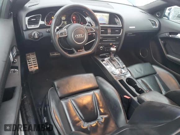 ✅ 2015 Audi RS 5 • VIN: WUAC6BFR7FA901563 • Лот: 86359644. Опубликован ранее на Copart с пробегом 160 122 миль. Бесплатный доступ к архиву аукционных продаж из США и подробный отчёт об истории автомобиля на DreamBid. Изображение 8.