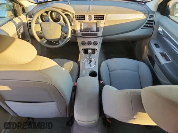 ✅ 2007 Chrysler Sebring Touring • VIN: 1C3LC56K07N669851 • Lot: 82586525. Wystawiony na Copart z przebiegiem 102 047 mil. Bezpłatny archiwum sprzedaży aukcyjnych z USA i szczegółowy raport historii pojazdu na DreamBid. Zdjęcie 8.