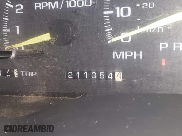 ✅ 1996 Chevrolet Silverado 2500 • VIN: 1GCGK29R3TE257960 • Лот: 43910139. Опубликован ранее на IAAI с пробегом 211 354 миль. Бесплатный доступ к архиву аукционных продаж из США и подробный отчёт об истории автомобиля на DreamBid. Изображение 13.