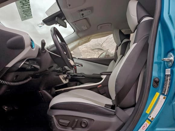 ✅ 2019 Toyota Prius Premium • VIN: JTDKARFP4K3105463 • Lot: 94801345. Listed on Copart with 112,870 mi. Free auction sales archive from the USA and detailed vehicle history report at DreamBid. Image 7.