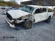 ✅ 2020 Toyota Tacoma SR5 • VIN: 3TMAZ5CN9LM120105 • Lot: 90808545. Listed on Copart with 121,972 mi. Free auction sales archive from the USA and detailed vehicle history report at DreamBid. Image 1.