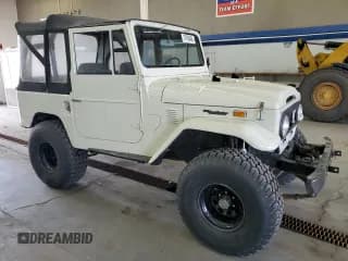 ✅ 1974 Toyota Land Cruiser • VIN: FJ40178981 • Лот: 74798404. Опубликован ранее на Copart с пробегом 31 601 миль. Бесплатный доступ к архиву аукционных продаж из США и подробный отчёт об истории автомобиля на DreamBid. Изображение 4.