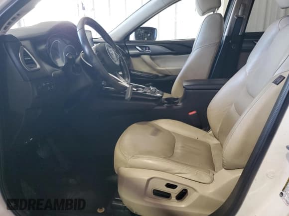 ✅ 2017 Mazda CX-9 Touring • VIN: JM3TCBCYXH0143493 • Lot: 92450895. Wystawiony na Copart z przebiegiem 95 677 mil. Bezpłatny archiwum sprzedaży aukcyjnych z USA i szczegółowy raport historii pojazdu na DreamBid. Zdjęcie 7.