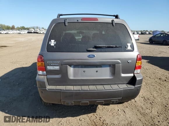 ✅ 2005 Ford Escape Limited • VIN: 1FMCU04195KC43088 • Lot: 84524635. Wystawiony na Copart z przebiegiem Nie podano. Bezpłatny archiwum sprzedaży aukcyjnych z USA i szczegółowy raport historii pojazdu na DreamBid. Zdjęcie 6.