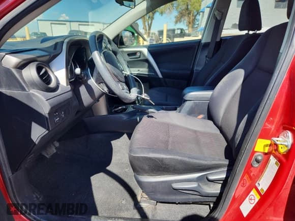 ✅ 2016 Toyota RAV4 LE • VIN: JTMZFREV3GJ060812 • Лот: 85334545. Опубликован ранее на Copart с пробегом 107 384 миль. Бесплатный доступ к архиву аукционных продаж из США и подробный отчёт об истории автомобиля на DreamBid. Изображение 7.