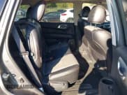 ✅ 2020 Nissan Pathfinder SL • VIN: 5N1DR2CN5LC645476 • Lot: 43225112. Wystawiony na IAAI z przebiegiem 109 708 mil. Bezpłatny archiwum sprzedaży aukcyjnych z USA i szczegółowy raport historii pojazdu na DreamBid. Zdjęcie 8.