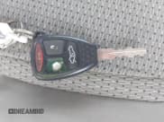 ✅ 2007 Jeep Commander Sport • VIN: 1J8HG48K57C632828 • Lot: 43207553. Wystawiony na IAAI z przebiegiem 169 988 mil. Bezpłatny archiwum sprzedaży aukcyjnych z USA i szczegółowy raport historii pojazdu na DreamBid. Zdjęcie 11.