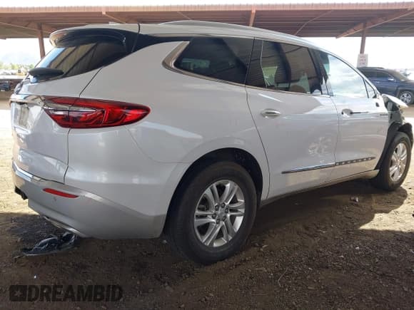 ✅ 2020 Buick Enclave Essence • VIN: 5GAERBKW2LJ288029 • Lot: 43395453. Listed on IAAI with 77,343 mi. Free auction sales archive from the USA and detailed vehicle history report at DreamBid. Image 4.