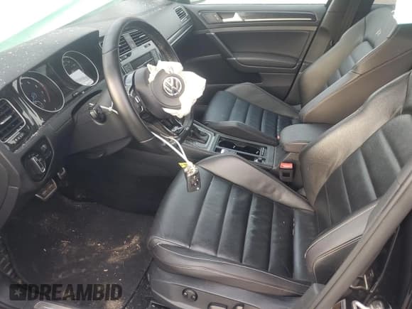 ✅ 2016 Volkswagen Golf R • VIN: WVWLF7AU5GW210266 • Lot: 78886424. Wystawiony na Copart z przebiegiem 59 831 mil. Bezpłatny archiwum sprzedaży aukcyjnych z USA i szczegółowy raport historii pojazdu na DreamBid. Zdjęcie 7.