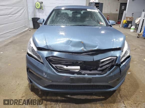 2015 Hyundai Sonata Sport с VIN 5NPE34AF9FH086217, выставлен на аукционе Copart как лот 61903775 с пробегом 92 994 миль миль и Списание • Salvage title. История ставок и продаж доступна на DreamBid. Изображение 5.