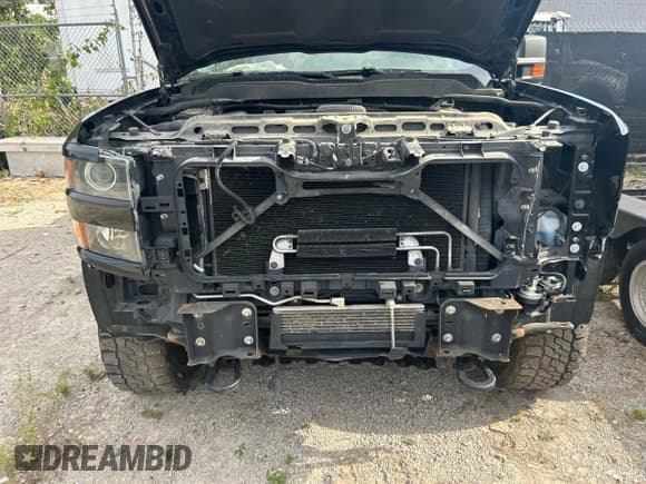 ✅ 2016 Chevrolet Silverado 2500HD LT • VIN: 1GC1KVEG5GF214930 • Lot: 89516535. Wystawiony na Copart z przebiegiem 153 258 mil. Bezpłatny archiwum sprzedaży aukcyjnych z USA i szczegółowy raport historii pojazdu na DreamBid. Zdjęcie 7.